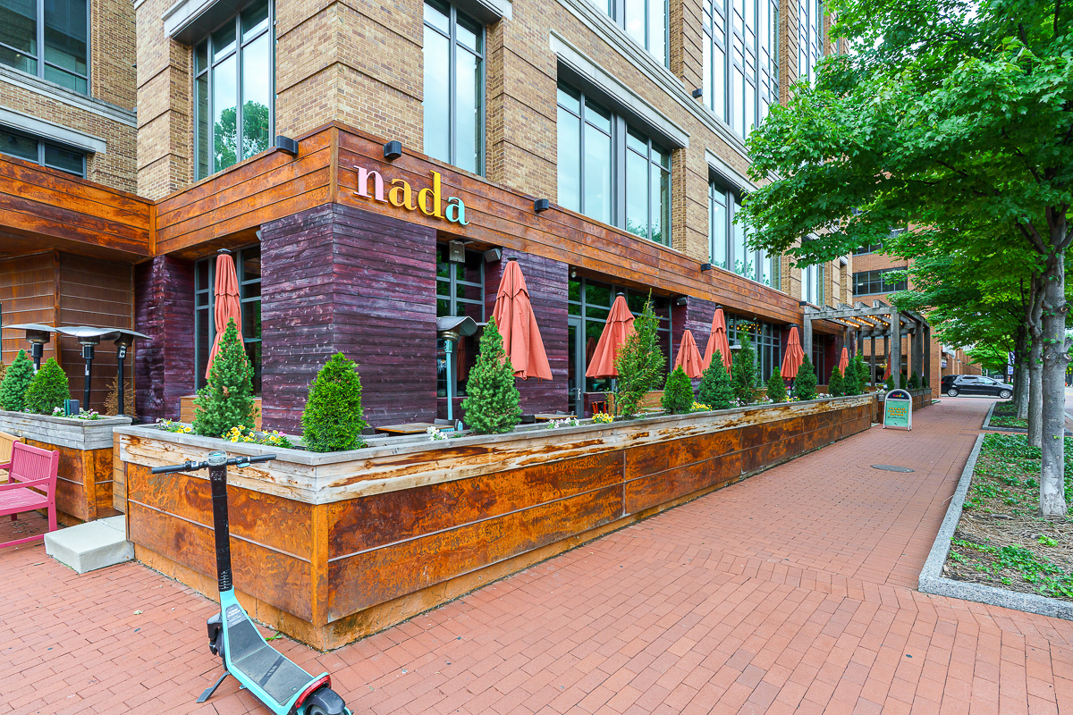 251 Daniel Burnham Sq-56