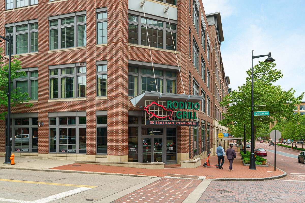 251 Daniel Burnham Sq-61