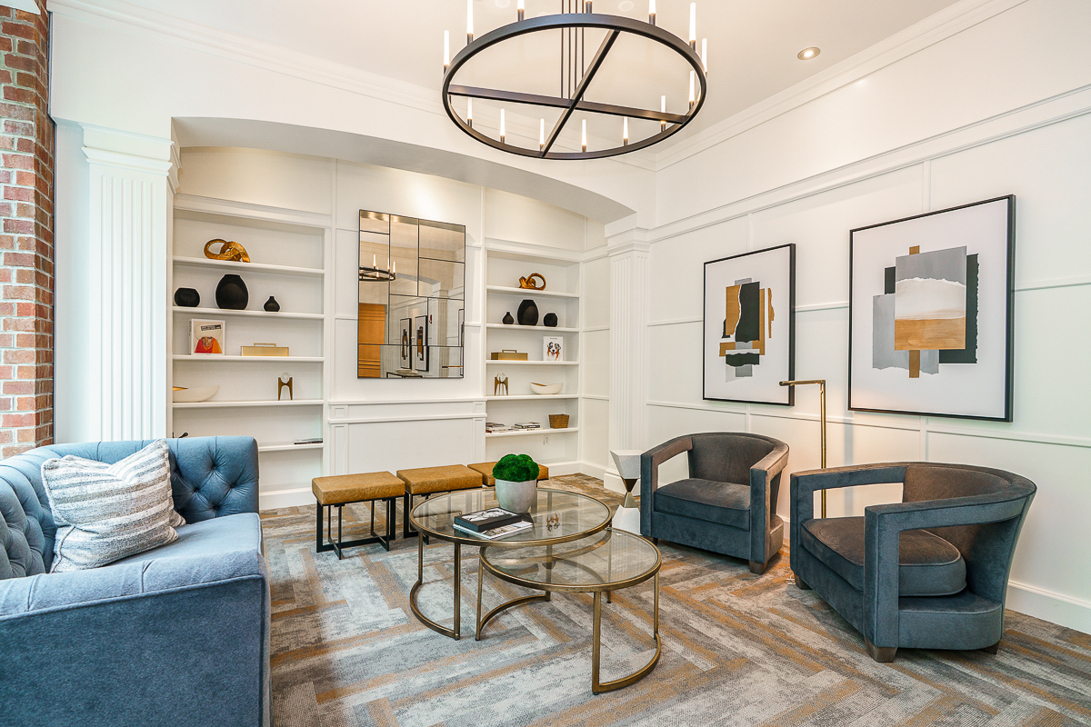 251 Daniel Burnham Sq-7