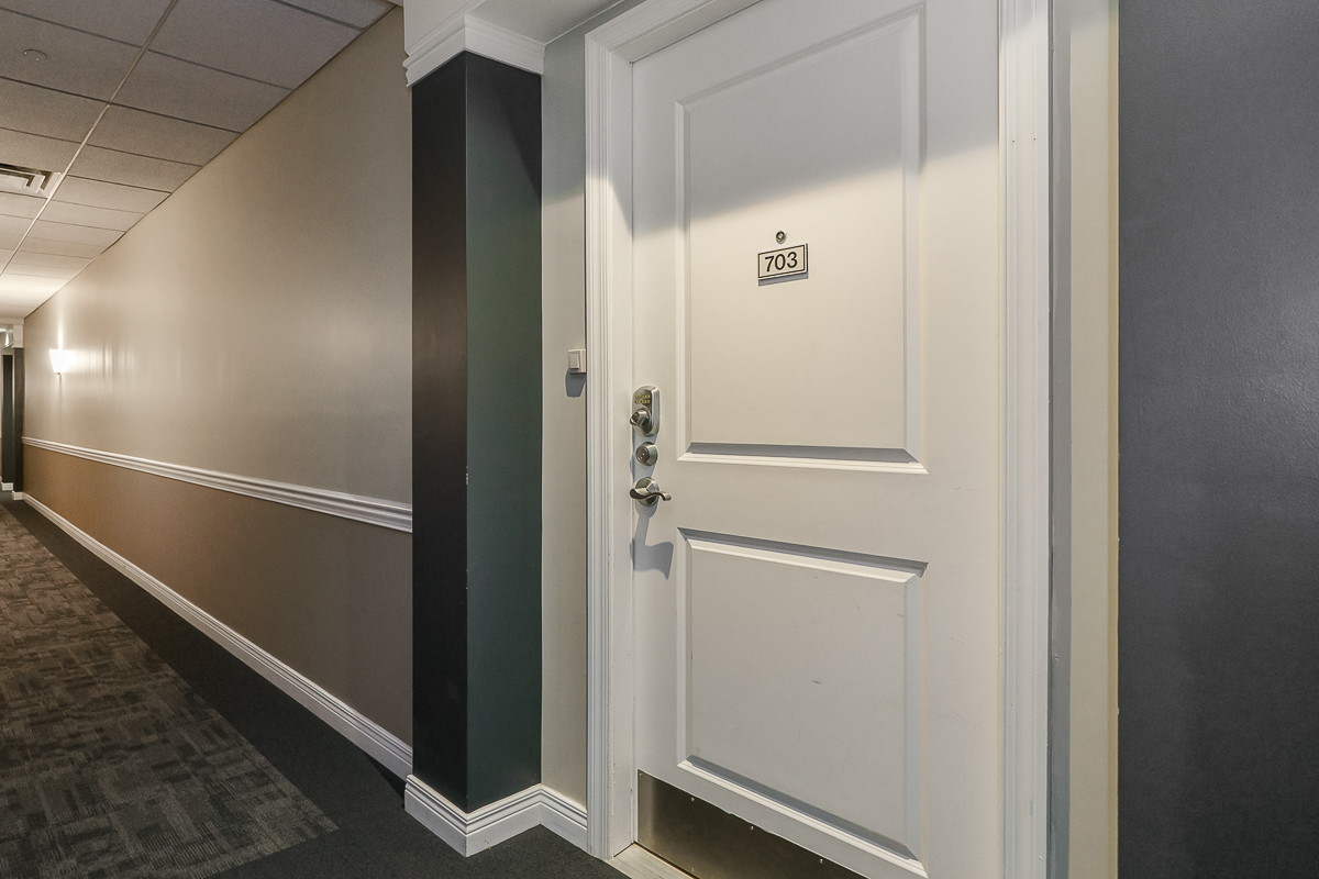 251 Daniel Burnham Sq-9