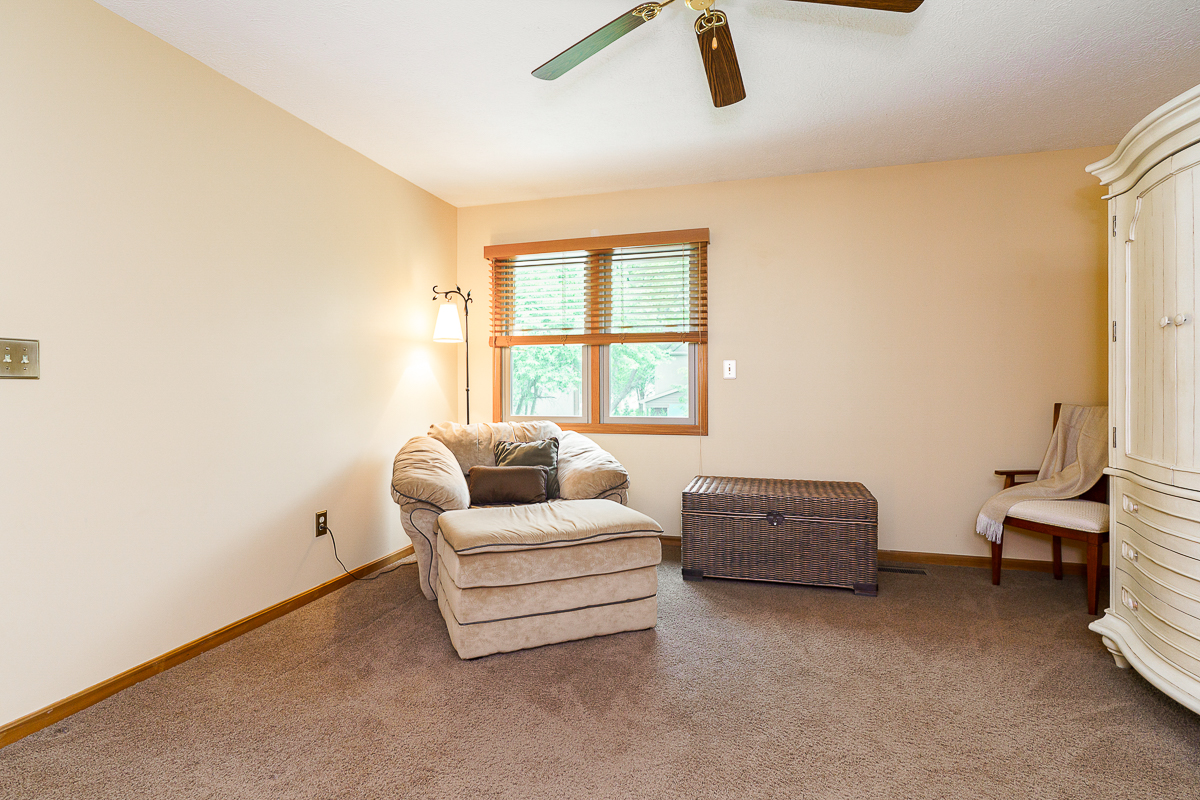 7287 Innisfree Ln-38