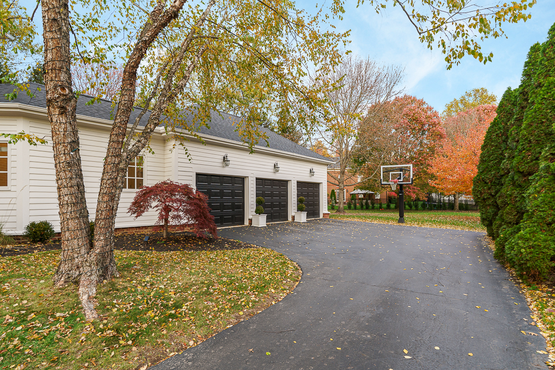 7444 Farmington Close-12