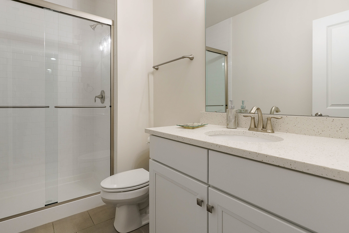 7678 Gateway Blvd-13