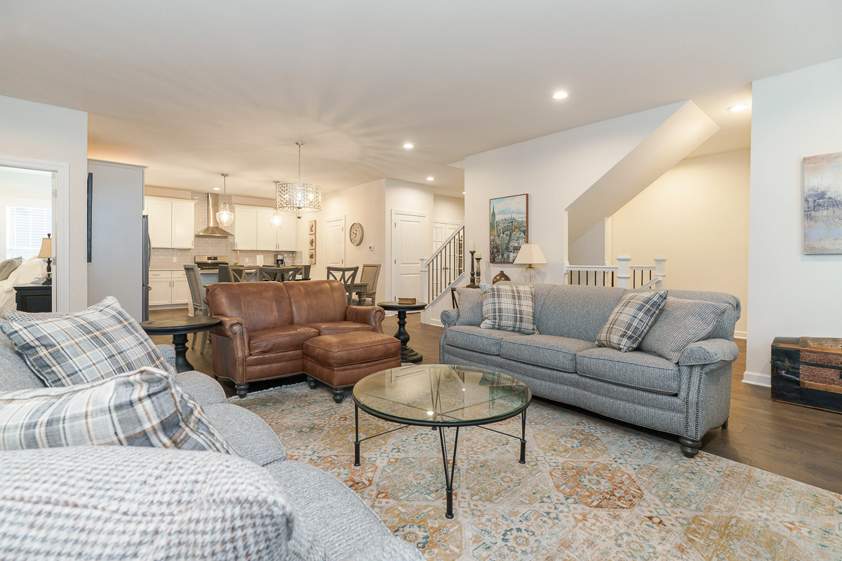 7678 Gateway Blvd-21