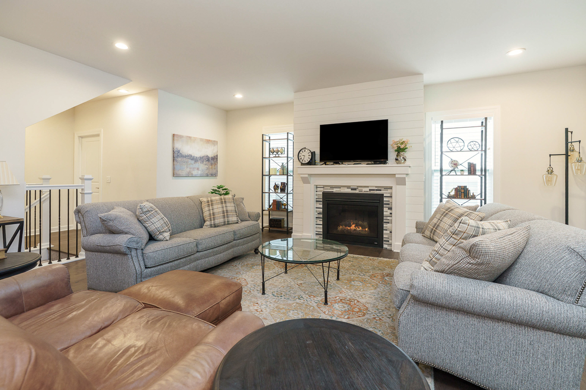 7678 Gateway Blvd-22