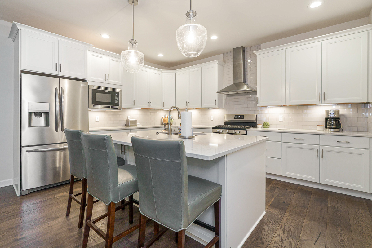 7678 Gateway Blvd-25