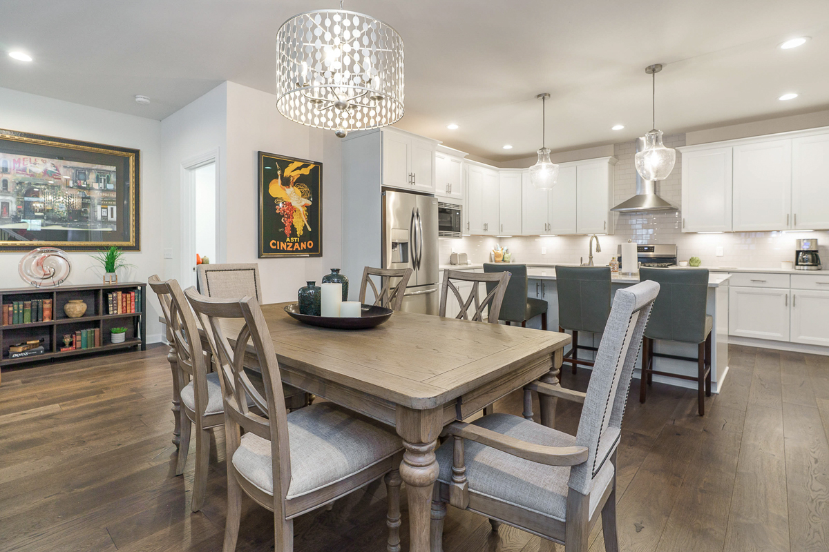 7678 Gateway Blvd-26