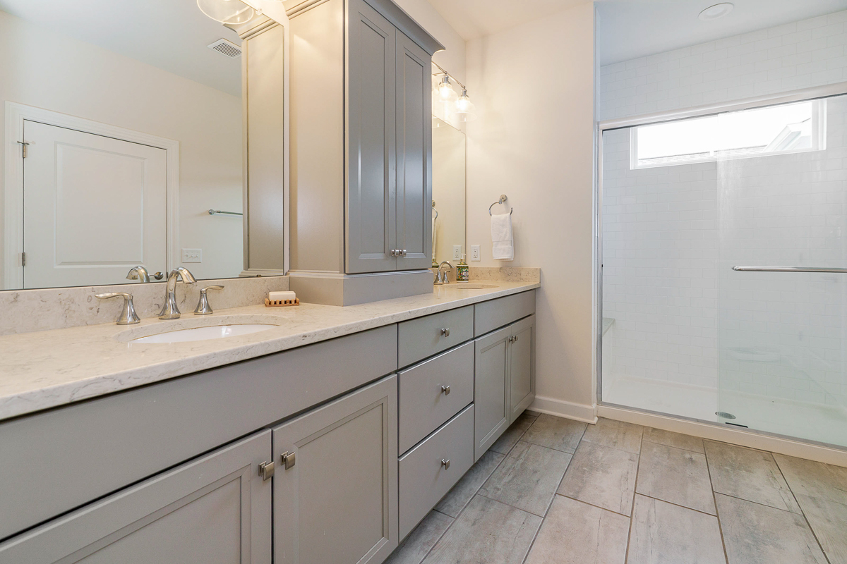 7678 Gateway Blvd-33