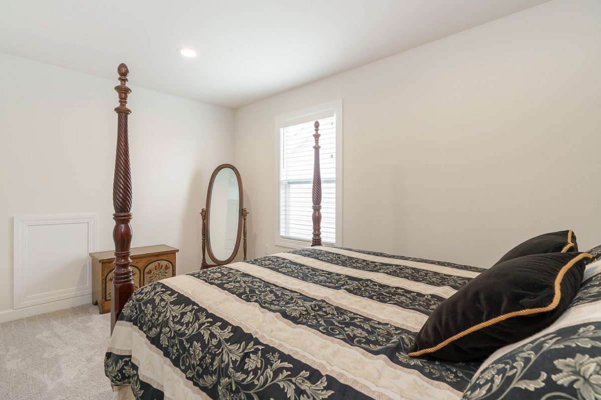 7678 Gateway Blvd-37