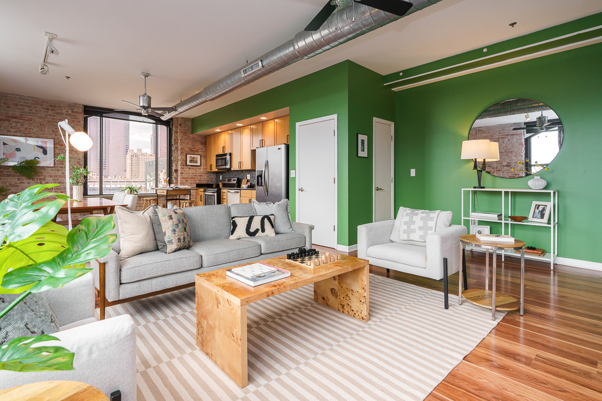 78 E Chestnut St #504-20