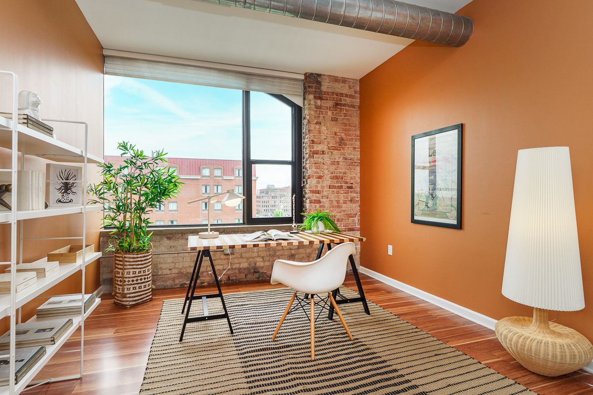 78 E Chestnut St #504-24