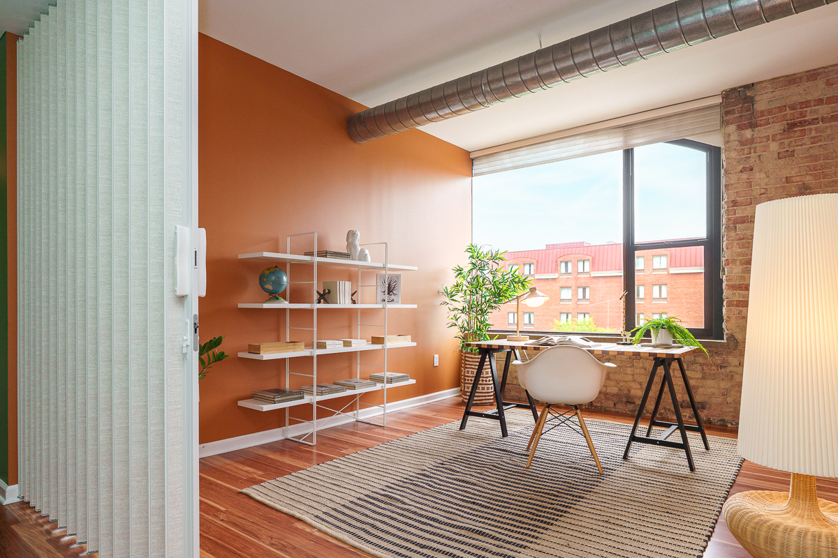 78 E Chestnut St #504-25