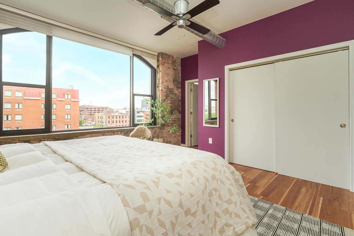 78 E Chestnut St #504-27