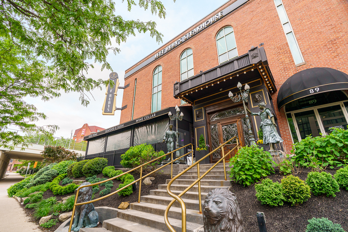 78 E Chestnut St #504-36