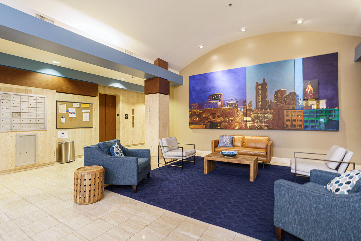 78 E Chestnut St #504-4