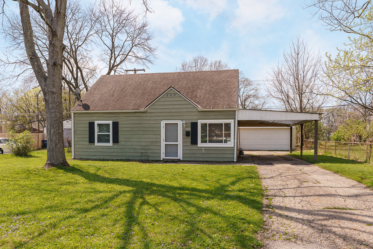 805 Exeter Rd-1