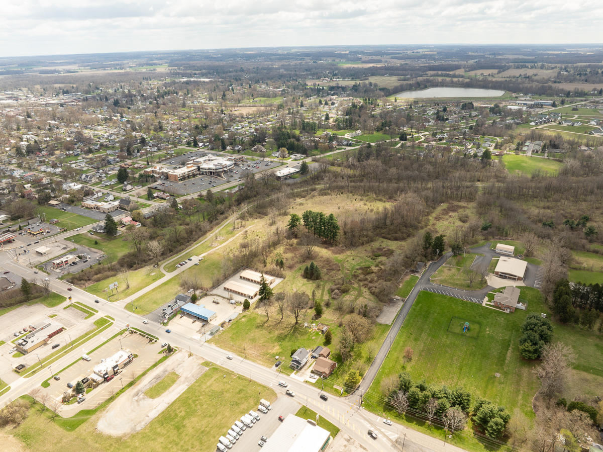 825 Harding Way W, Galion, OH 44833-7