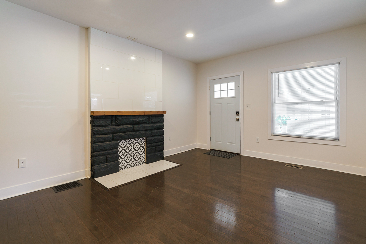 857-859 Wilson Ave-10