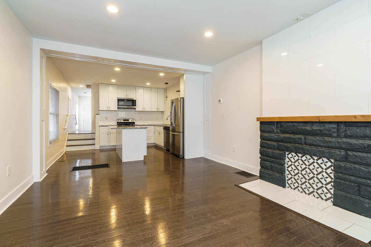 857-859 Wilson Ave-13