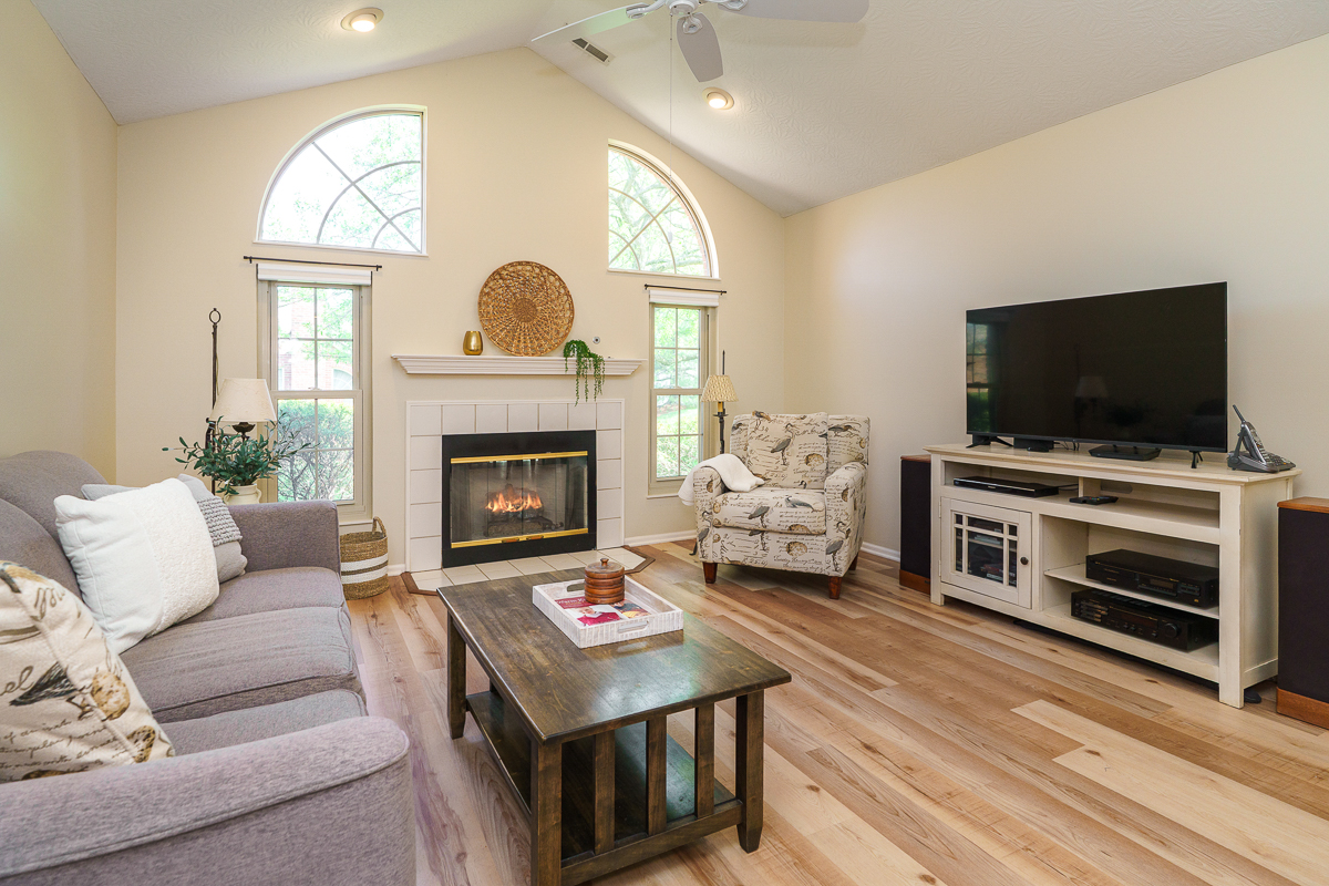 917 White Willow Lane-10