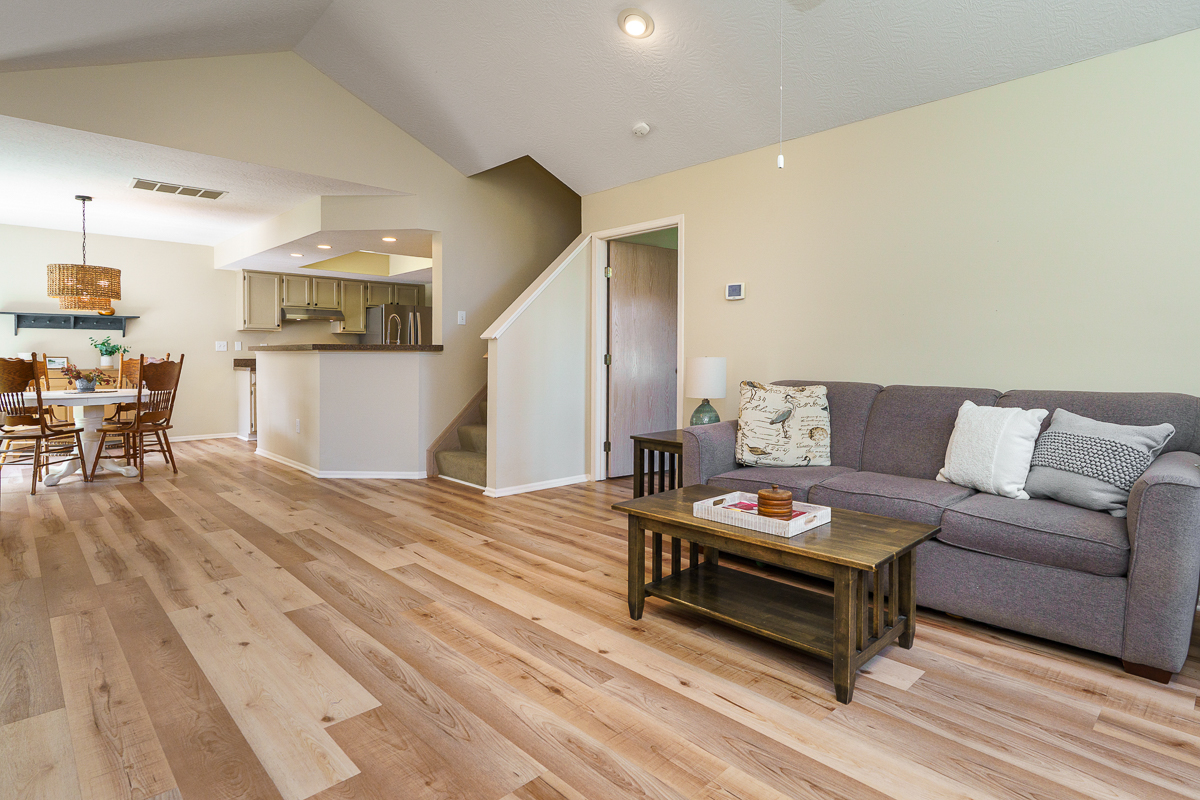 917 White Willow Lane-12