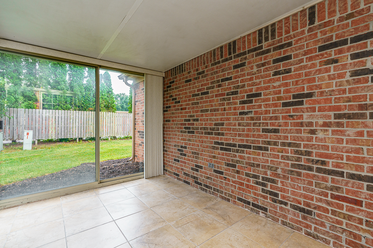 9427 Clermont Cir-22