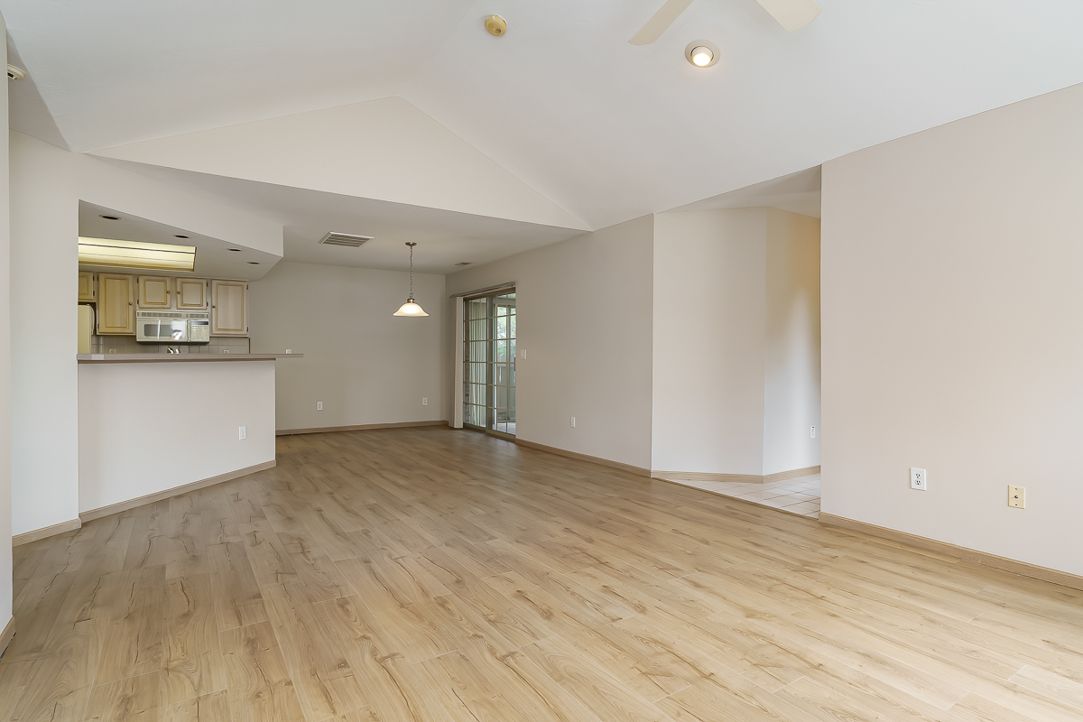 9427 Clermont Cir-34