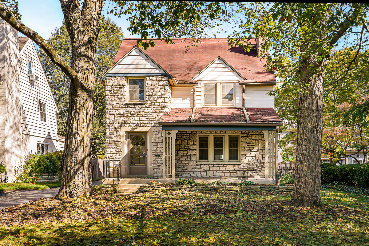 96 N Cassingham Rd-1