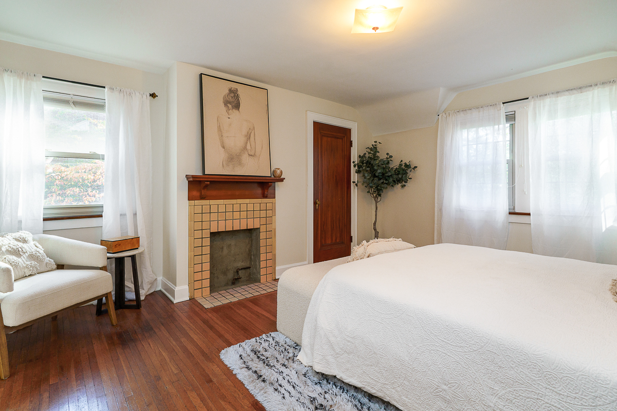 96 N Cassingham Rd-45