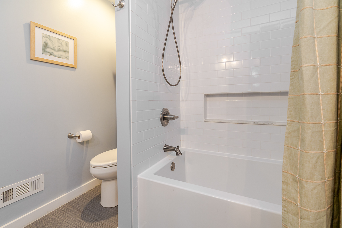 98 N Chesterfield Rd-25