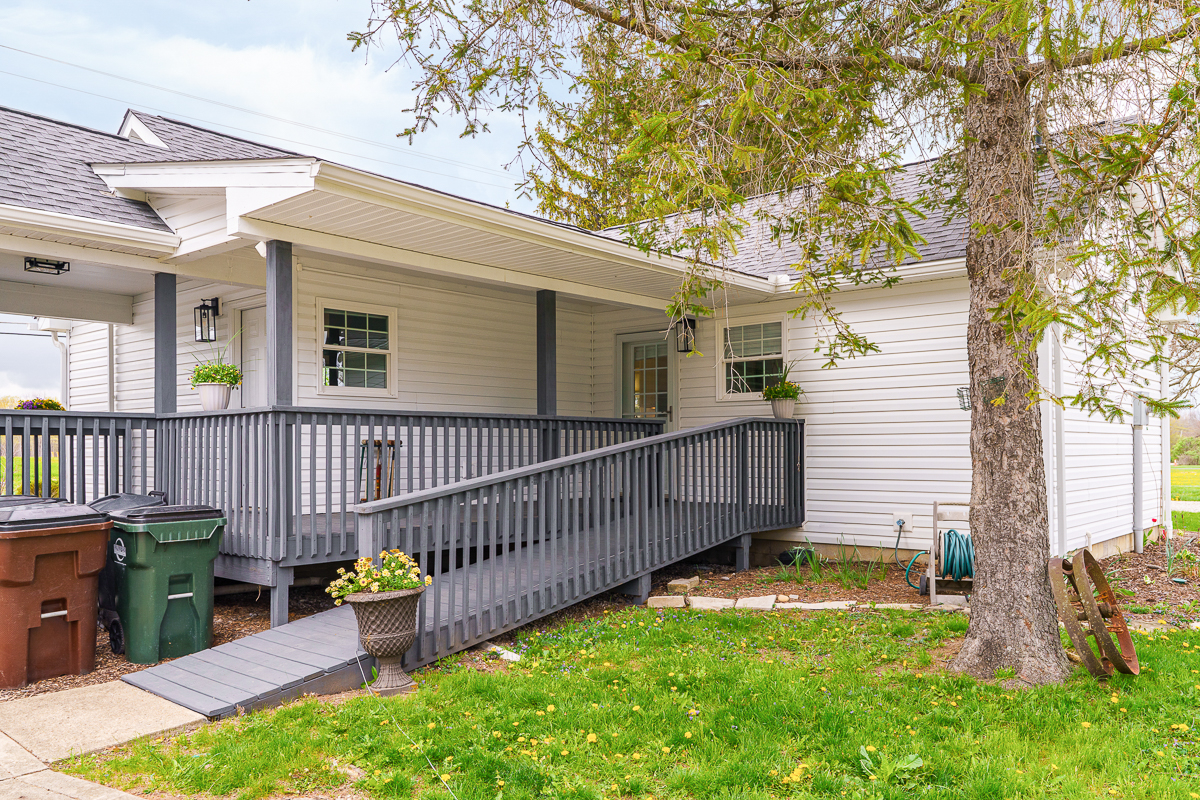 1653 Berlin Station Rd.-27