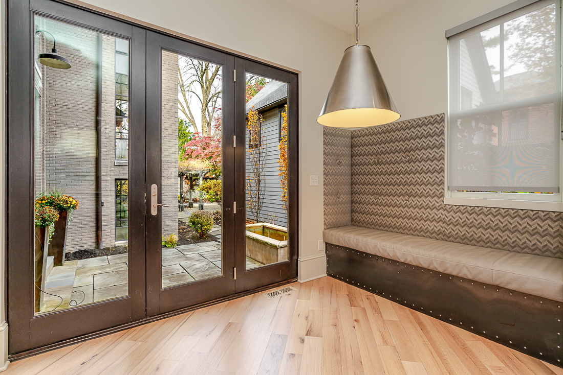 252 E Beck St Kitchen-1