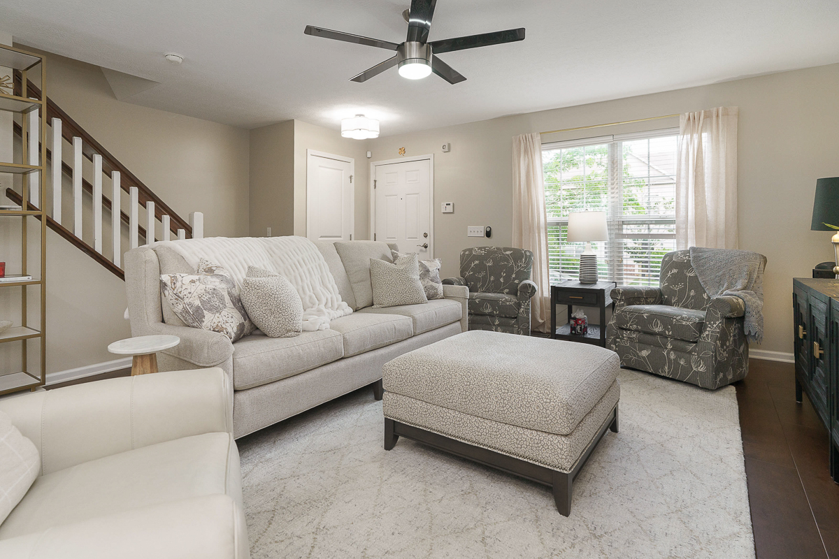 5649 Chippewa Falls St-28