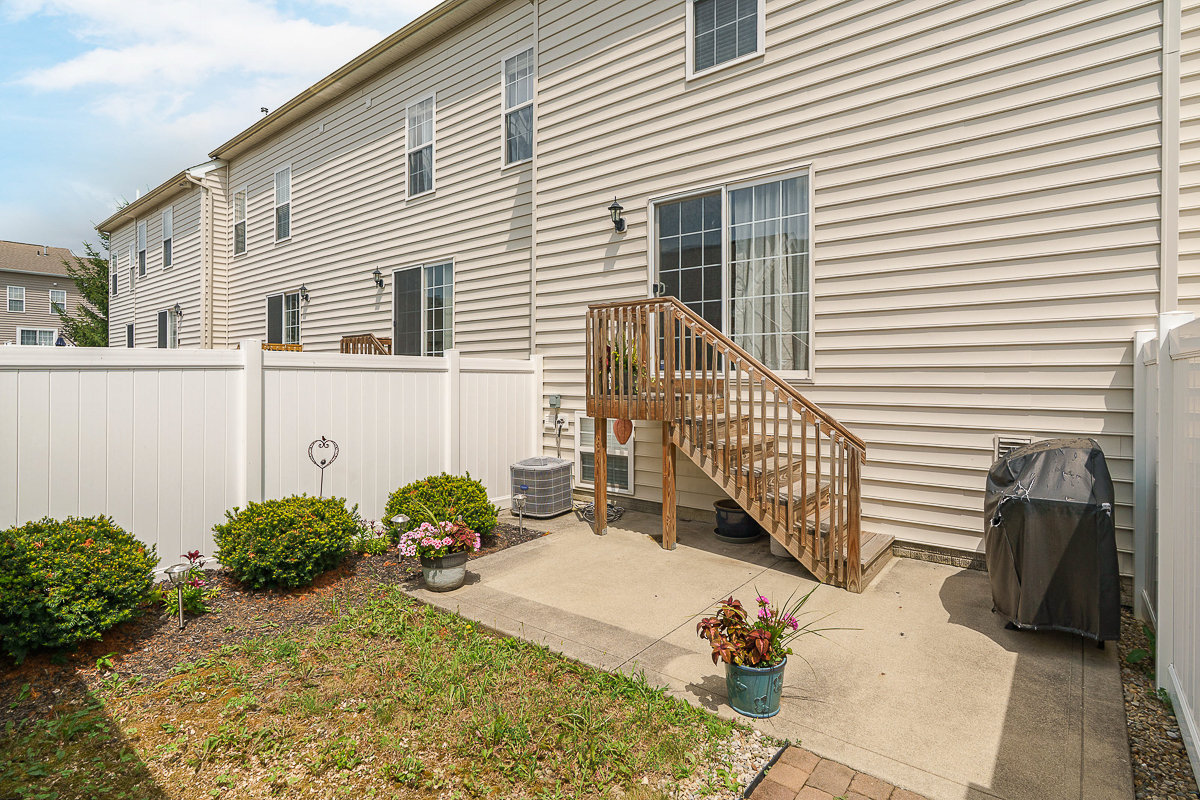 5649 Chippewa Falls St-6