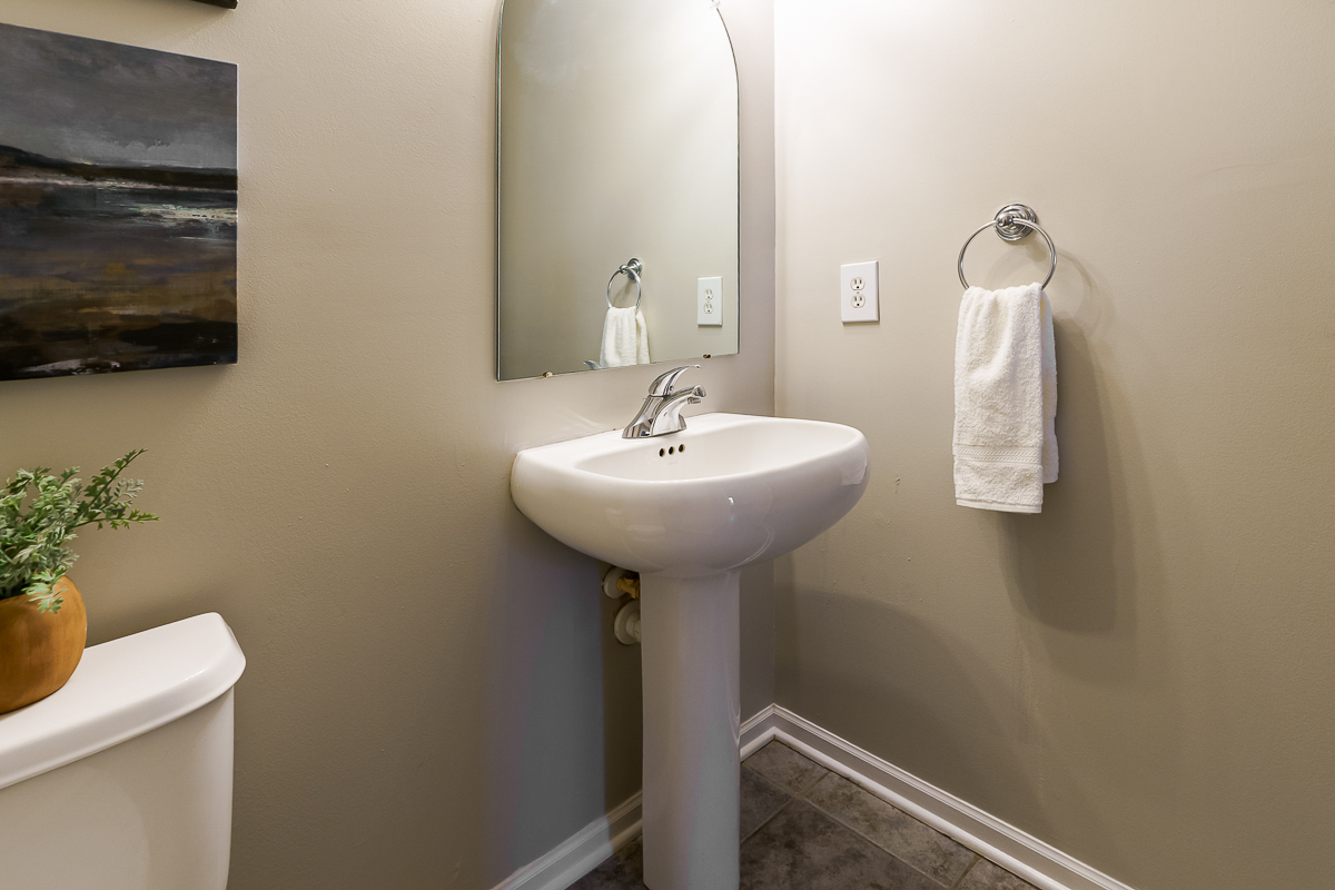 6096 Congressional Dr -Aug 2025-1