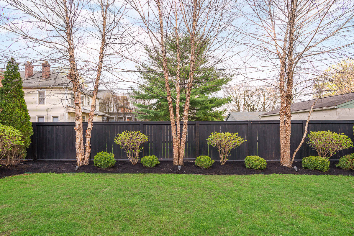 251 Deshler Ave EXT-6