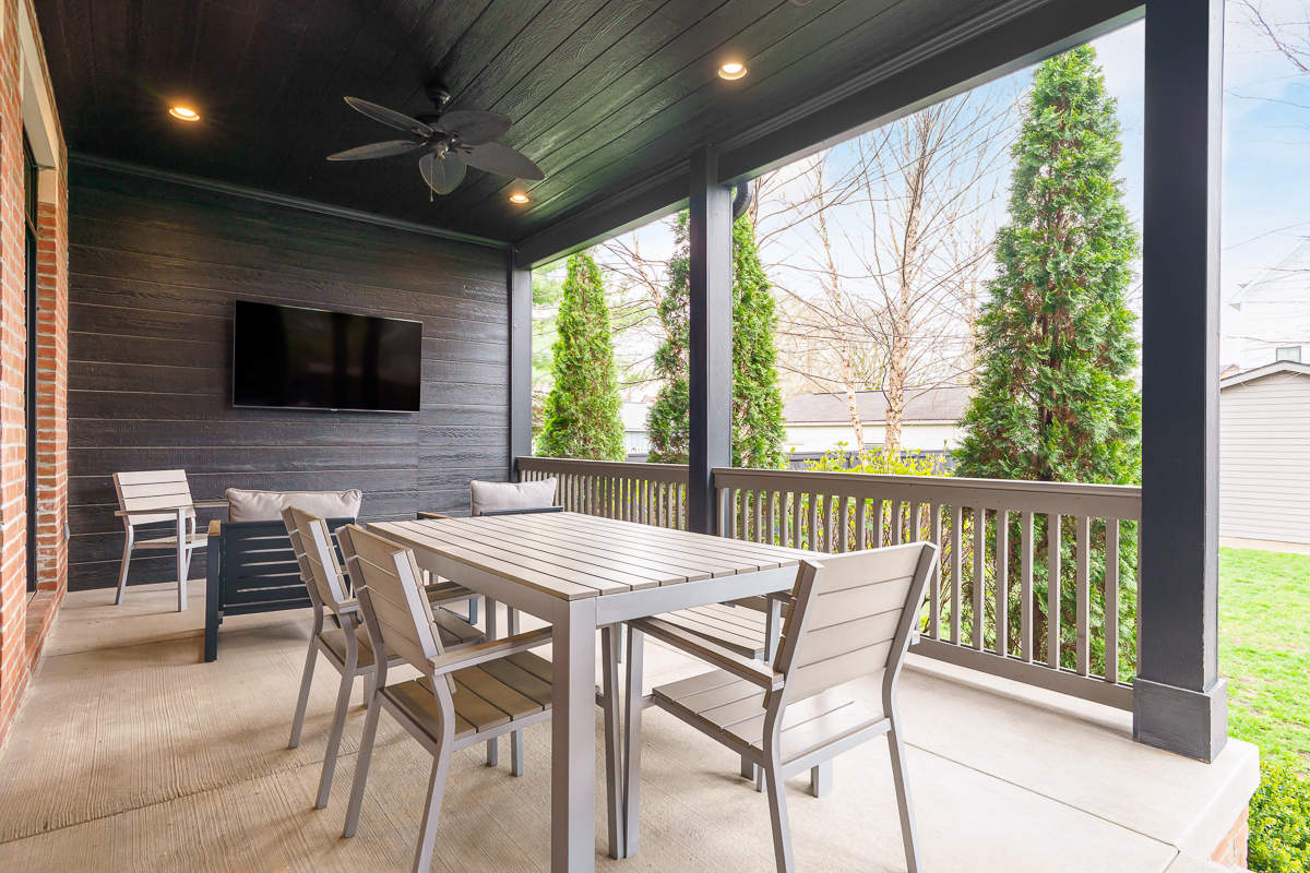 251 Deshler Ave EXT-9