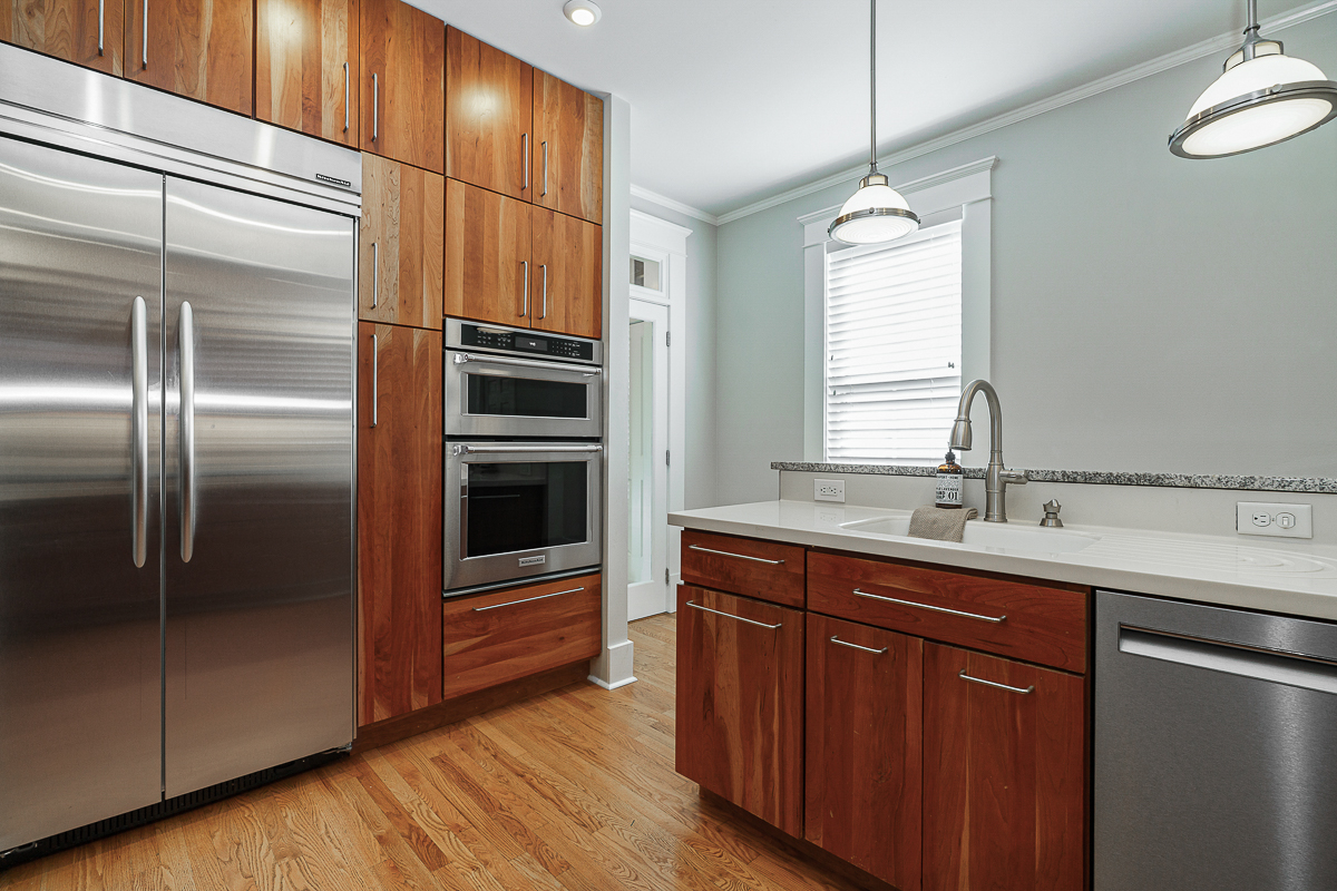 243 e Whittier St------17