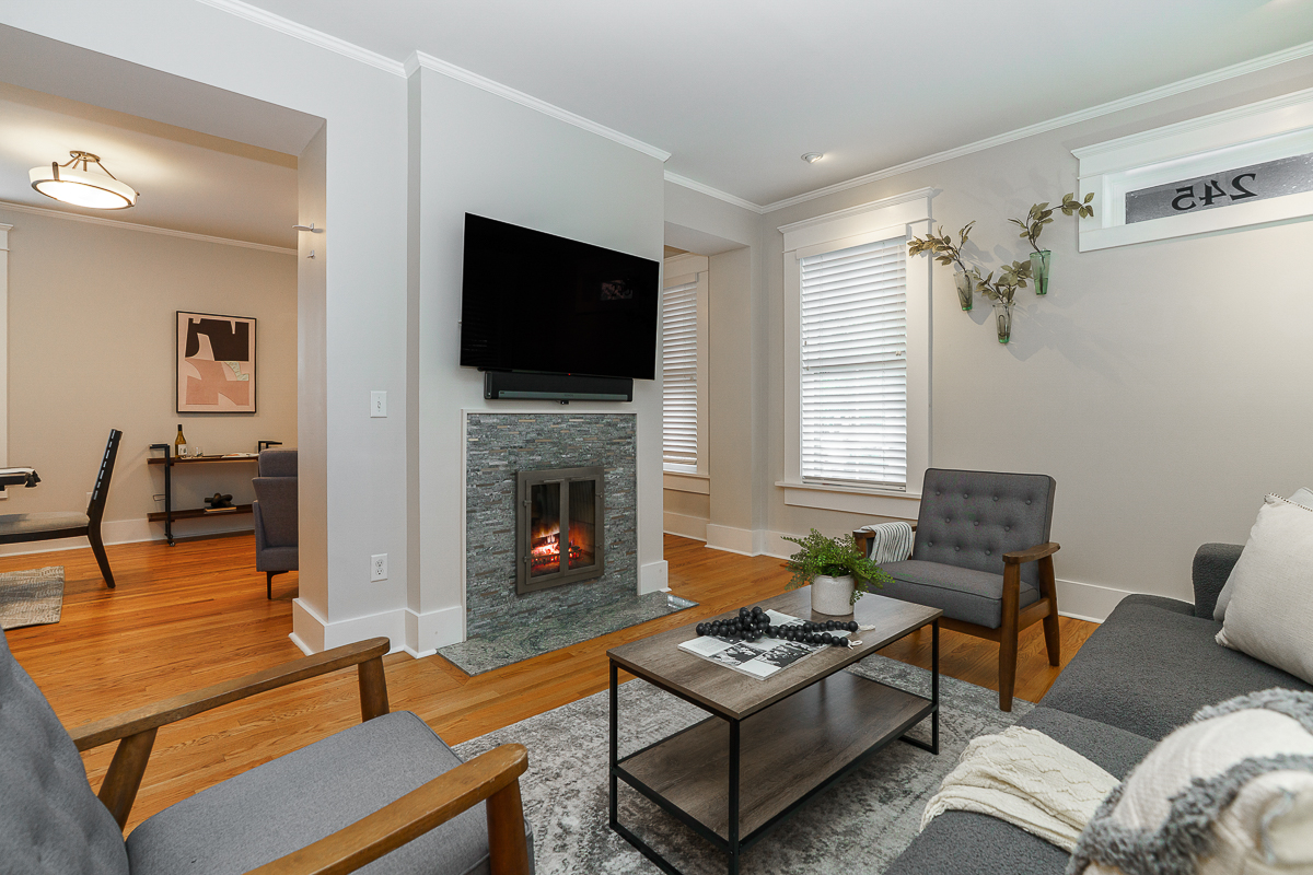 243 e Whittier St------30