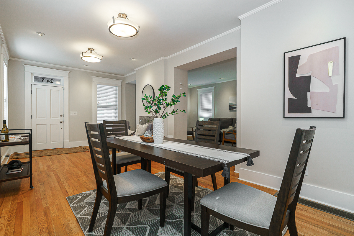 243 e Whittier St------35