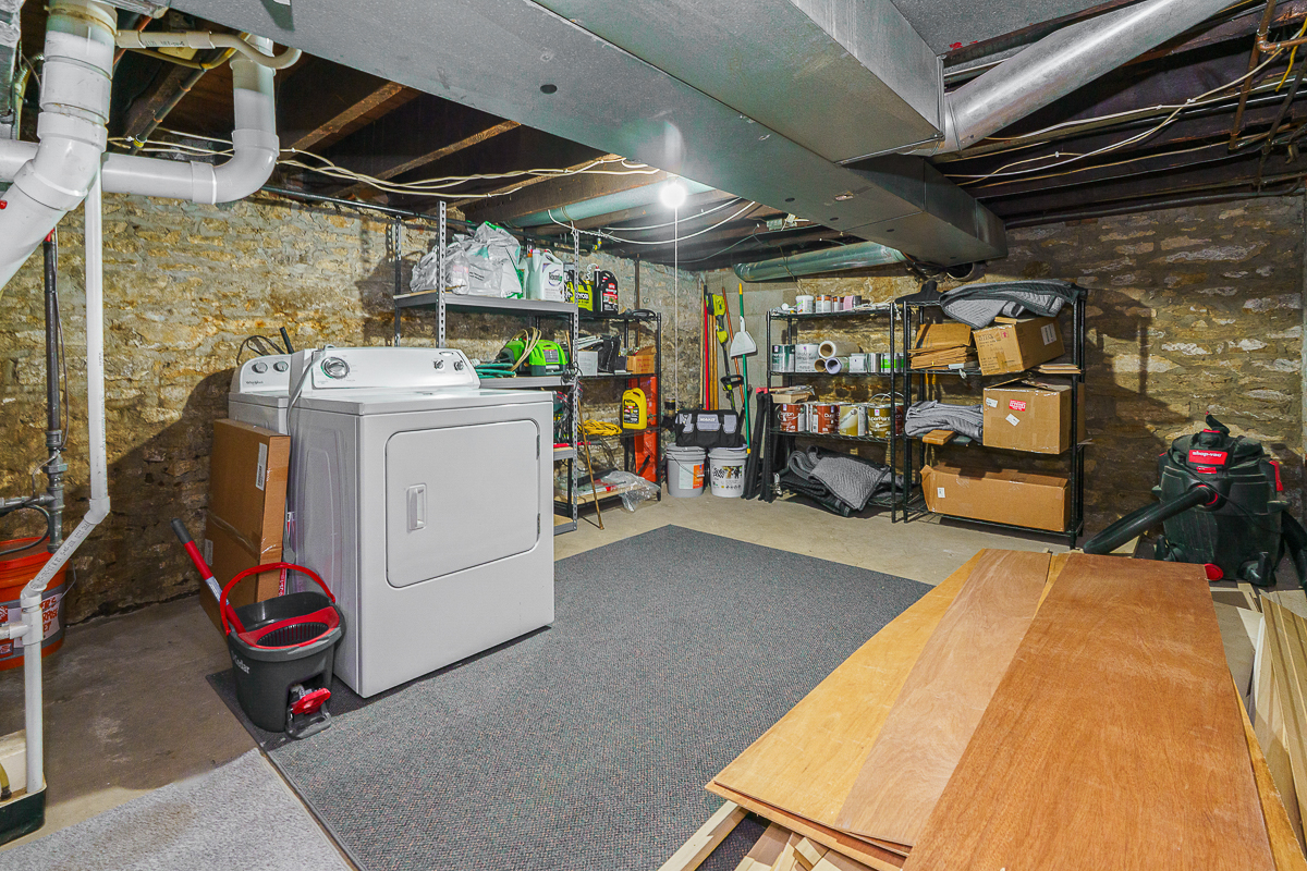 33 e Frankfort St-14