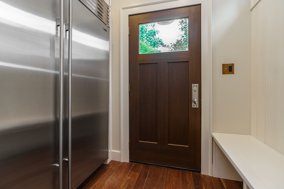 33 e Frankfort St-19