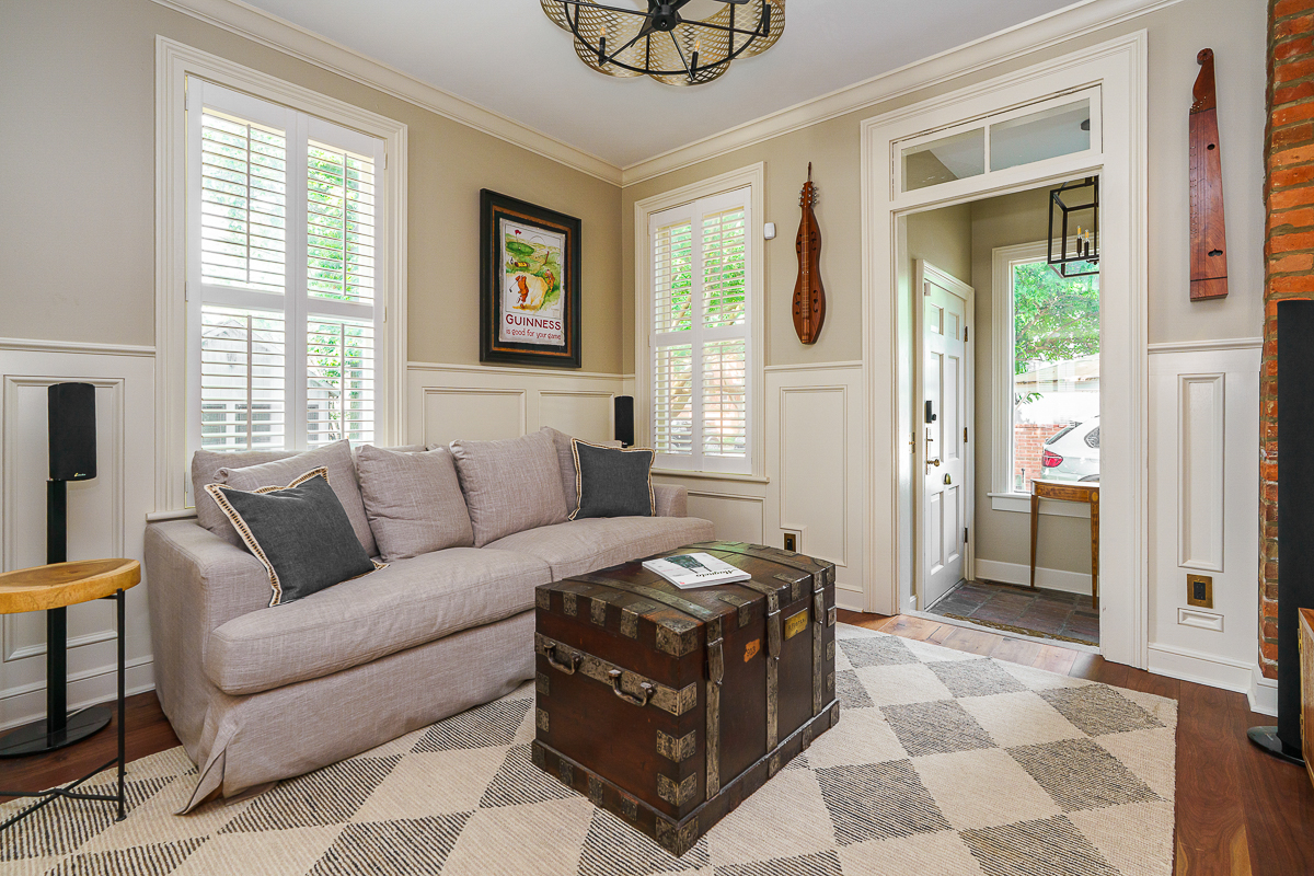 33 e Frankfort St-21