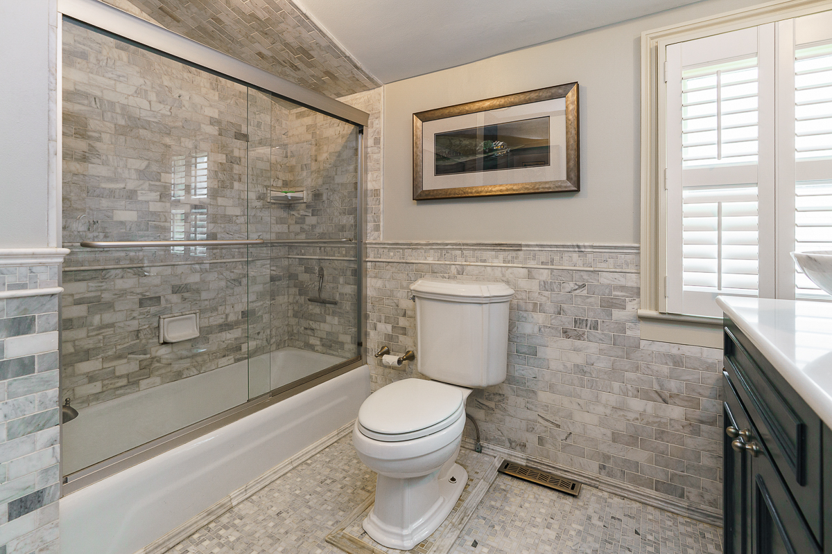 33 e Frankfort St-36