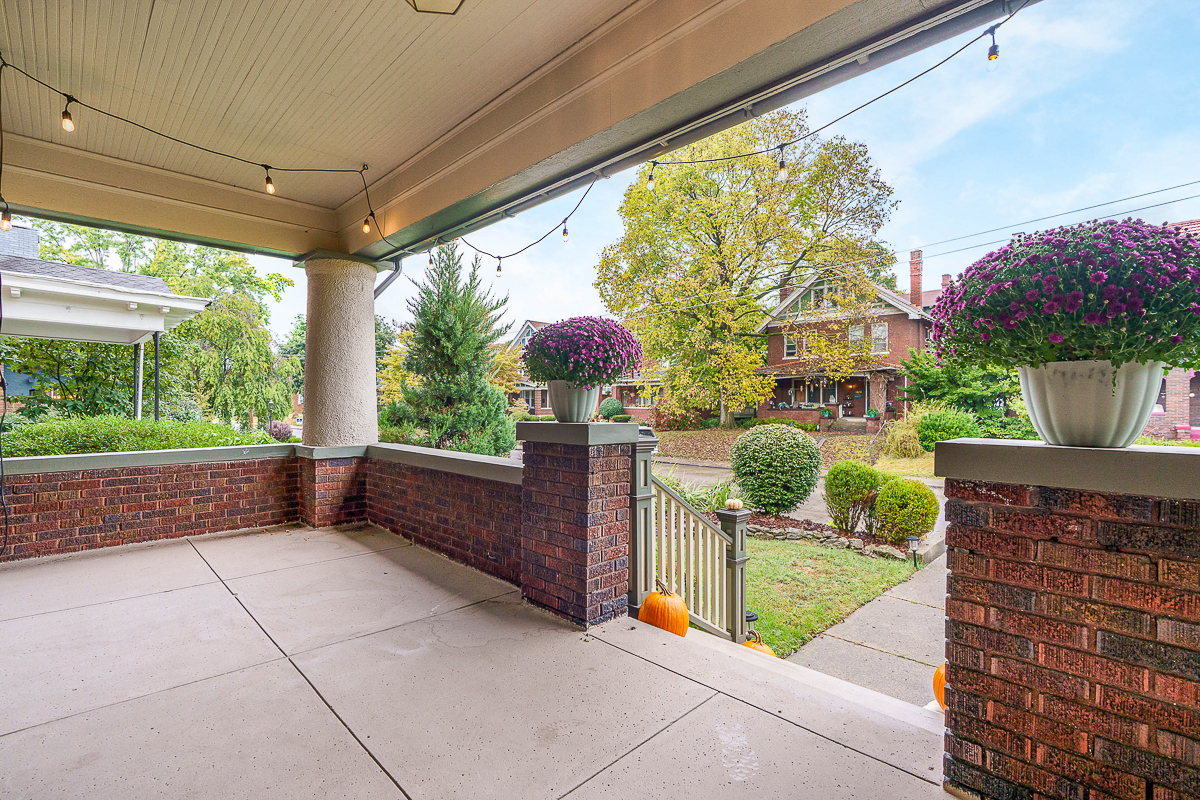 1833 Franklin Avenue-14