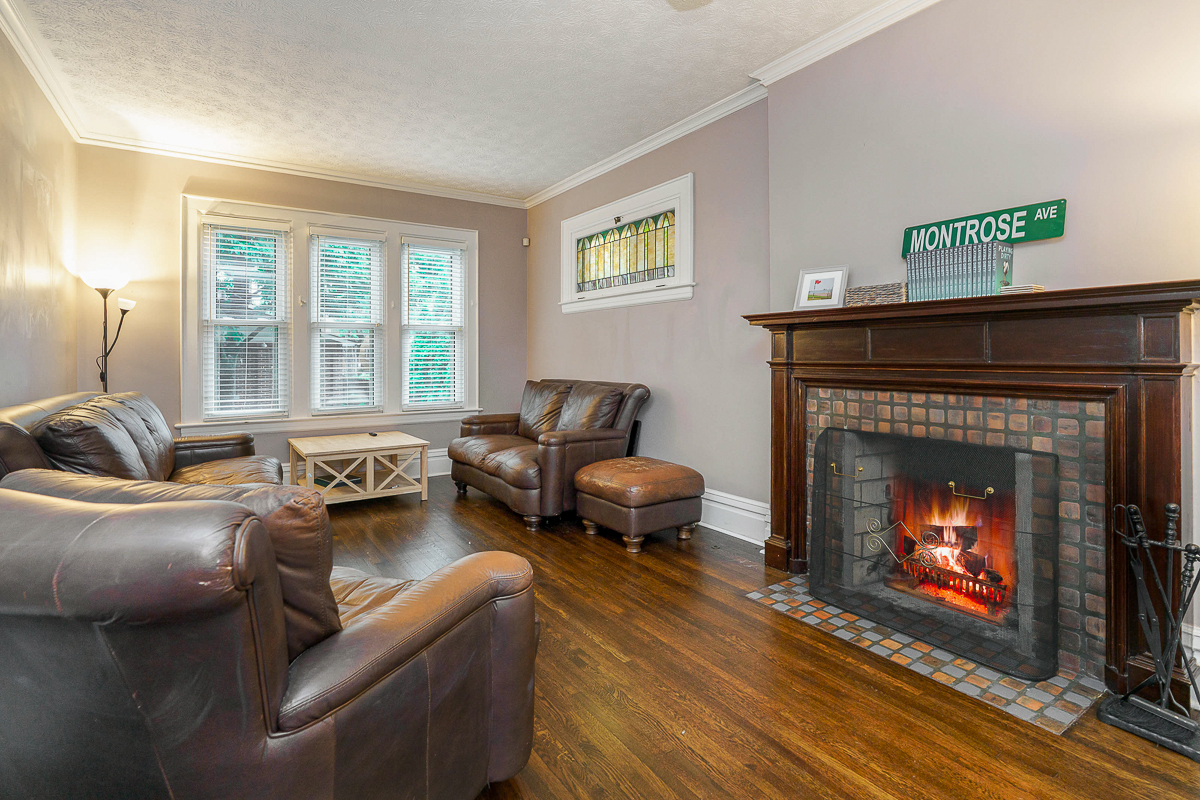 1833 Franklin Avenue-23