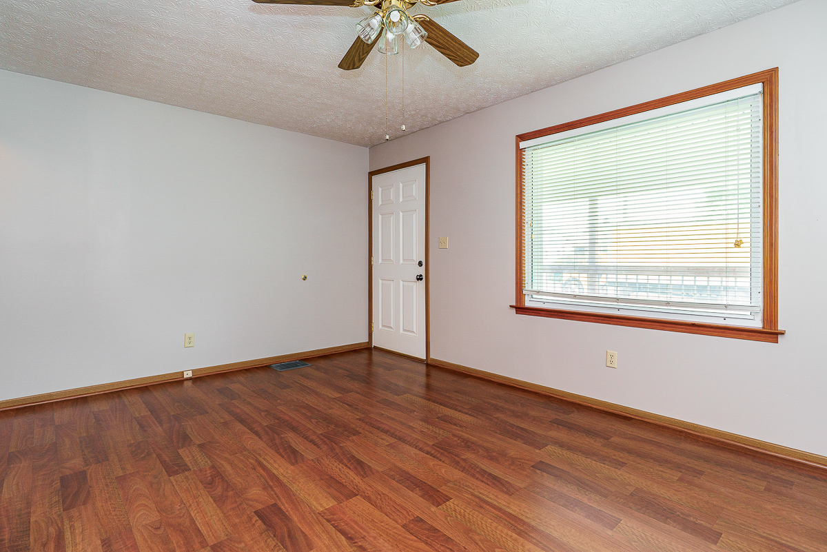 3203 Grasmere Ave-10-2