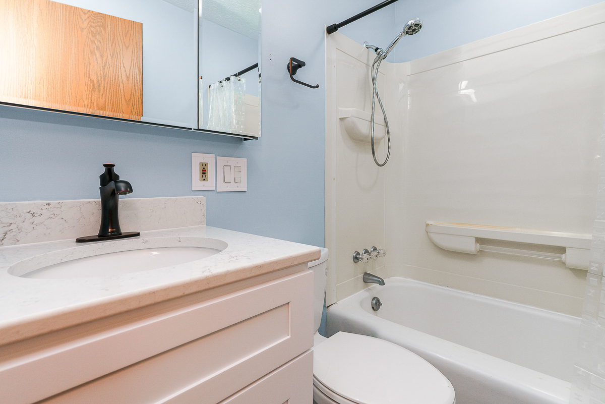 3203 Grasmere Ave-26-2