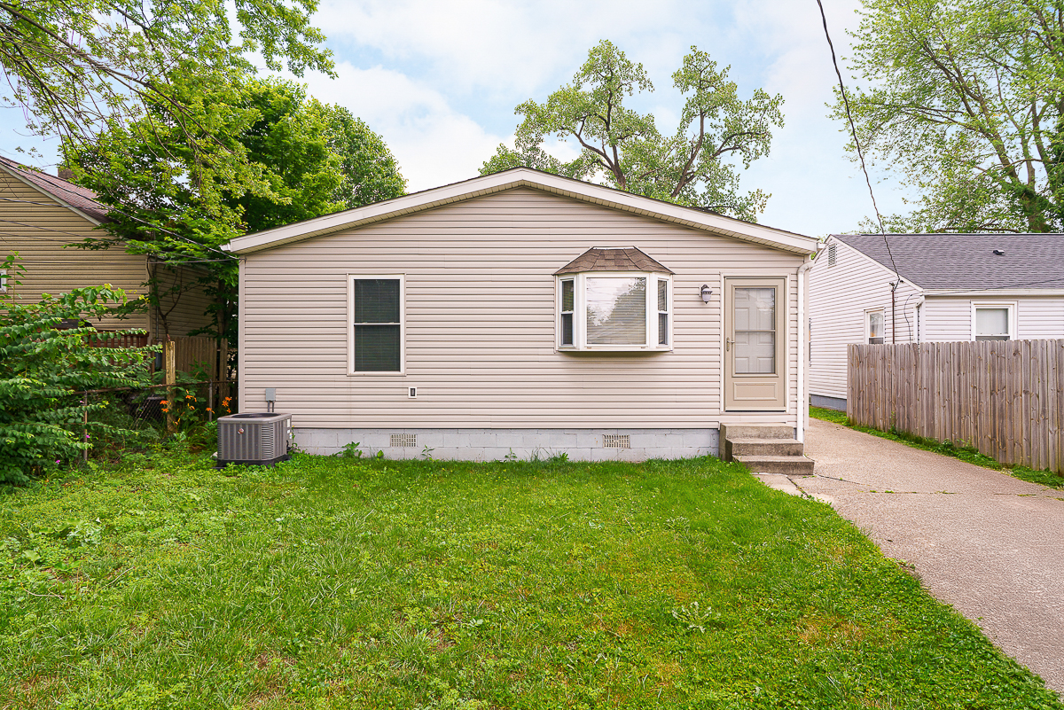 3203 Grasmere Ave-7-2