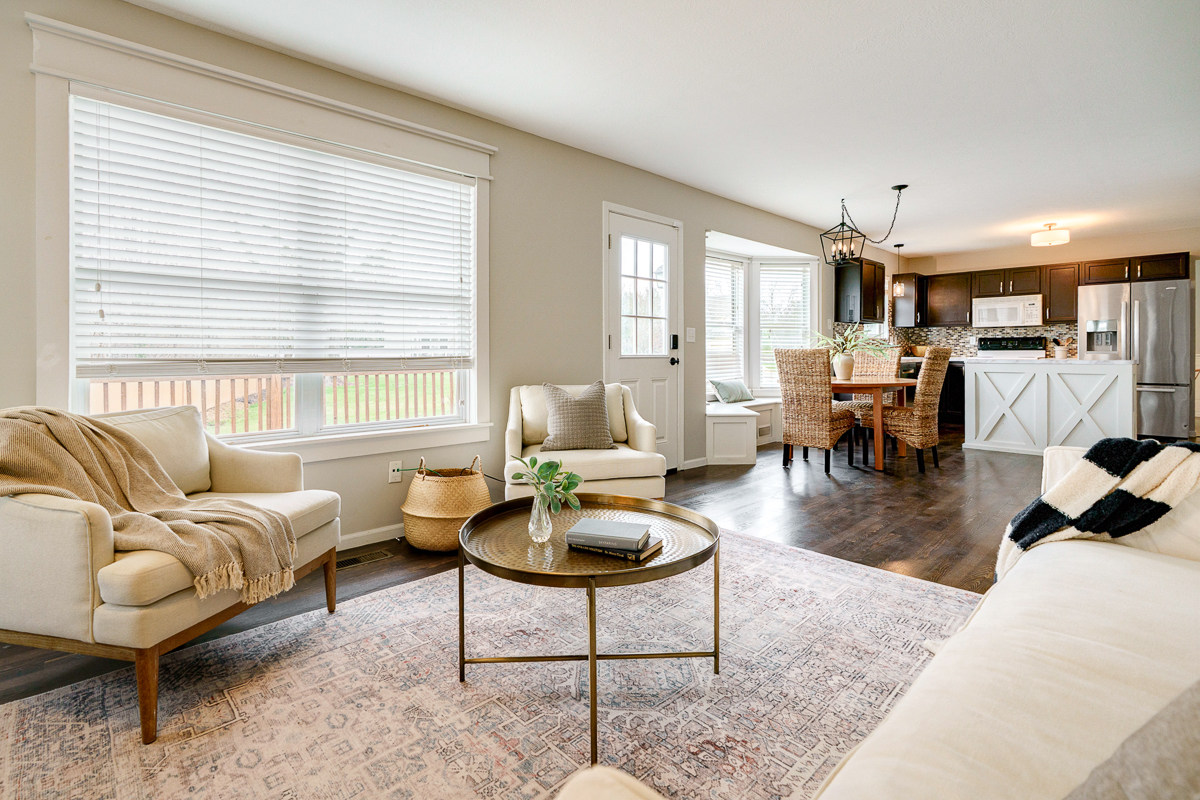 5270 Gladstone Pl.--15